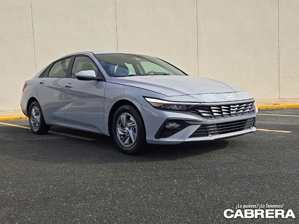 2025 Hyundai Elantra SE