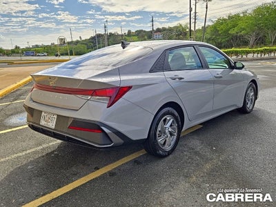 2025 Hyundai Elantra SE