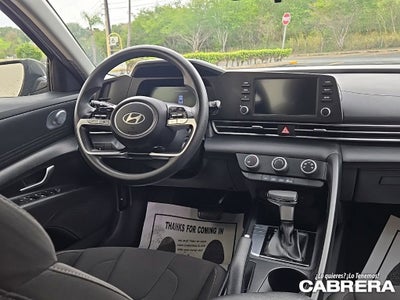 2024 Hyundai Elantra SE