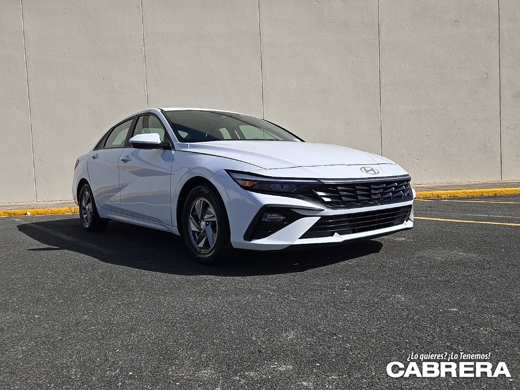2024 Hyundai Elantra SE