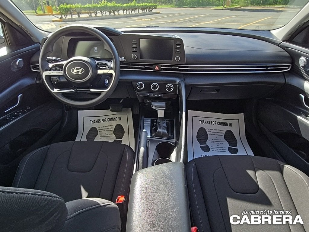 2024 Hyundai Elantra SE