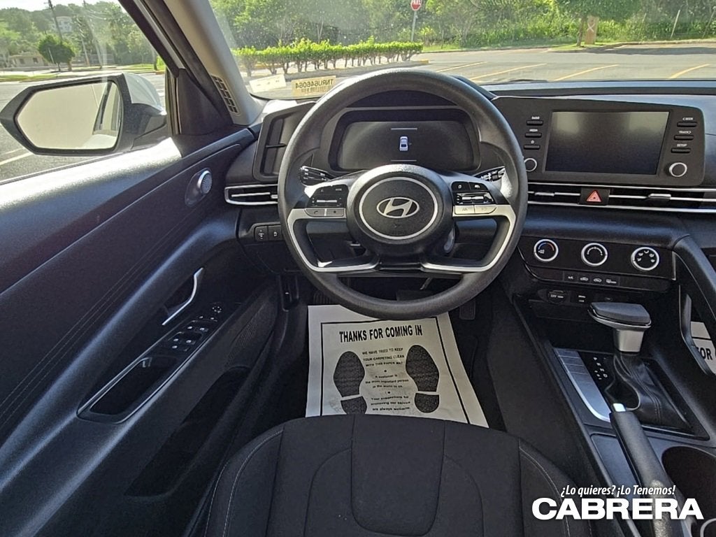 2024 Hyundai Elantra SE