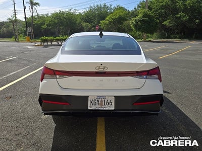 2024 Hyundai Elantra SE