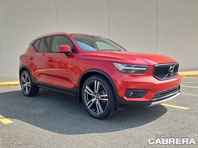2019 Volvo XC40 Momentum